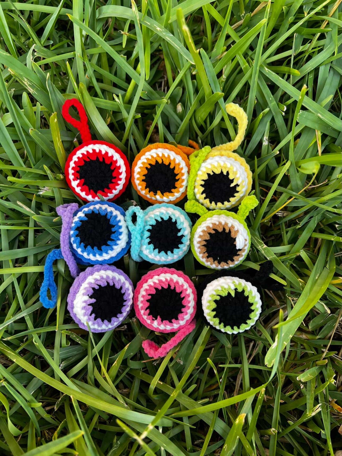 Tiny Silly Eyeball Crochet Pattern