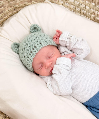 Star Stitch Baby Bear Hat Crochet Pattern