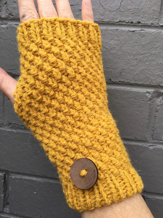 Fingerless Handwarmers Knitting Pattern