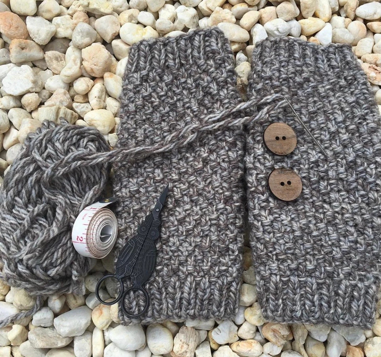 Fingerless Handwarmers Knitting Pattern