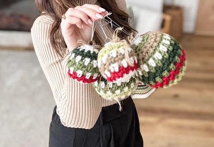 Holiday Weave Bauble Crochet Pattern