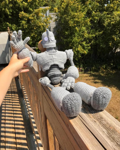 Iron Giant Crochet Pattern