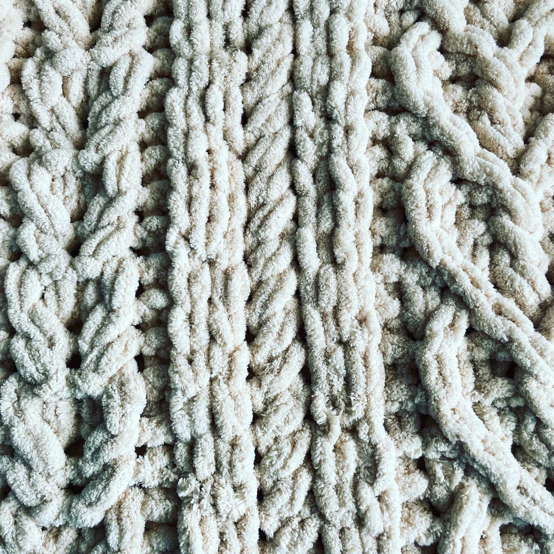 Cable Hearts Blanket Knitting Pattern