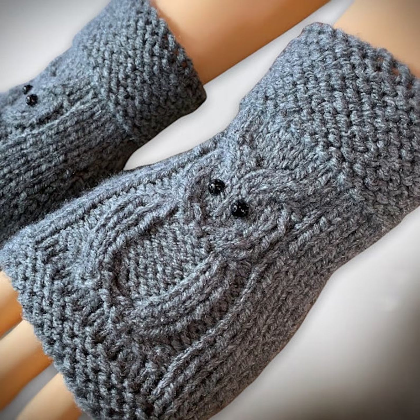 Owl Fingerless Gloves Knitting Pattern