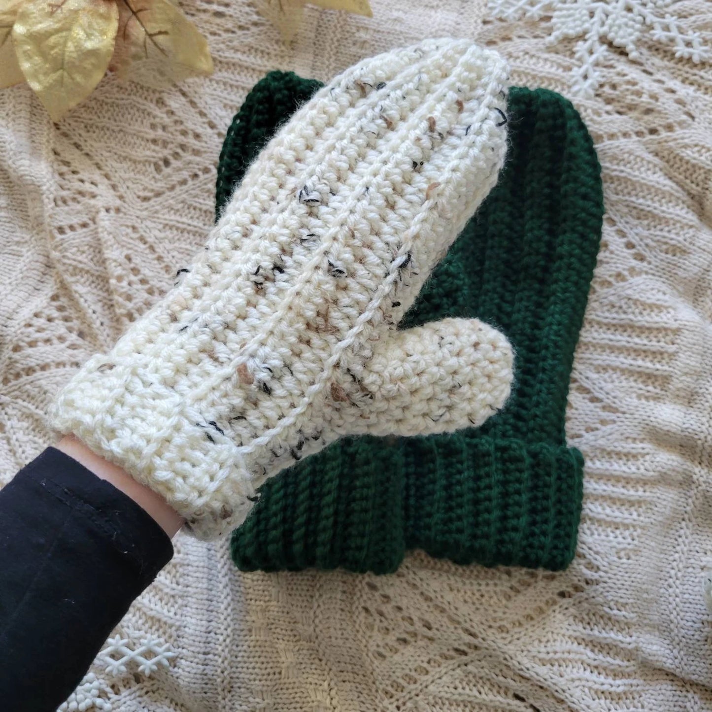 Ribbed Crochet Mittens Pattern